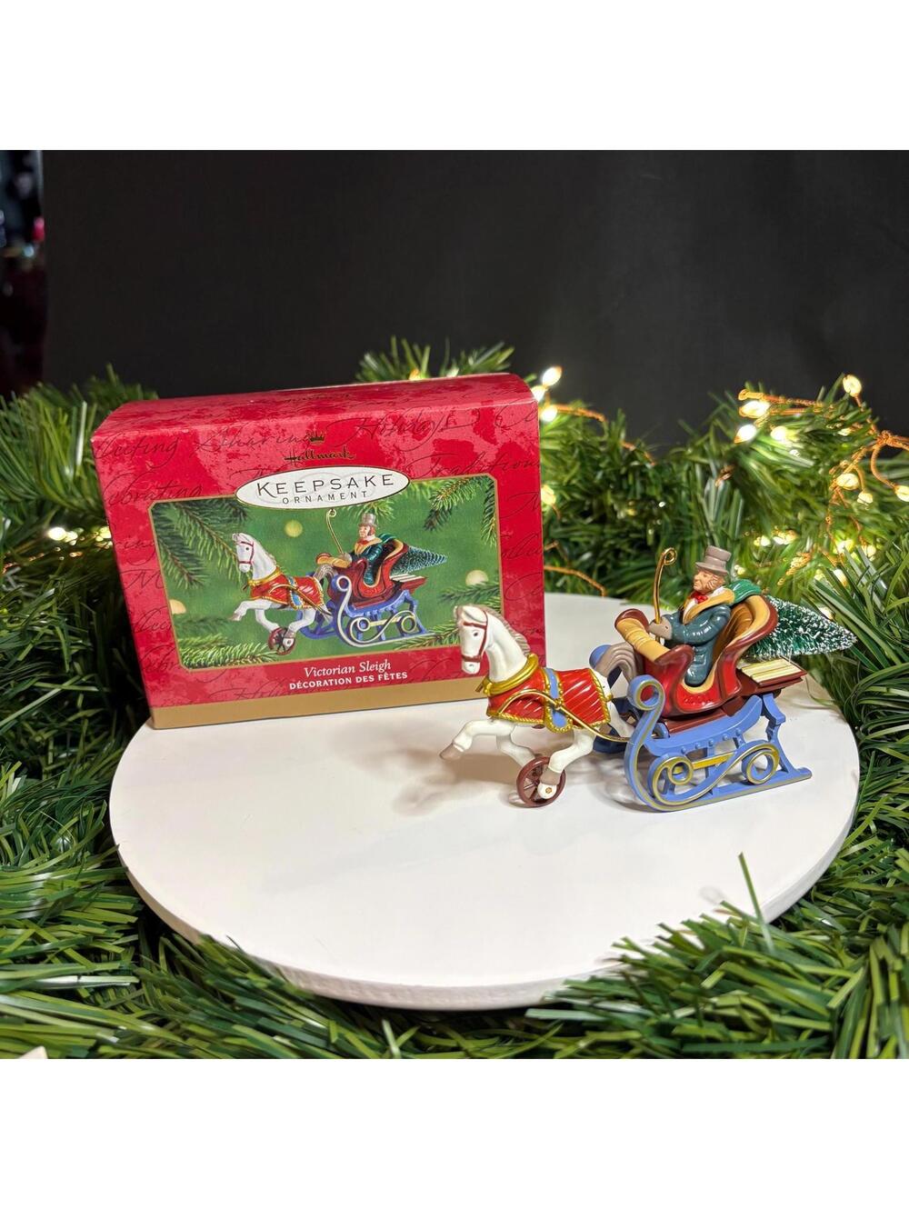 Victorian Sleigh - Hallmark Keepsake Ornament